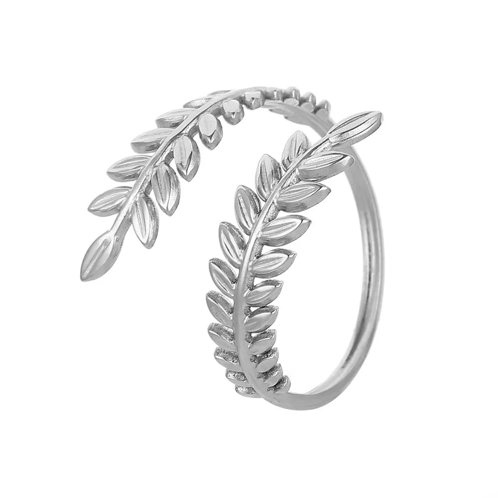 Leafy Hugs - Adjustable Ring