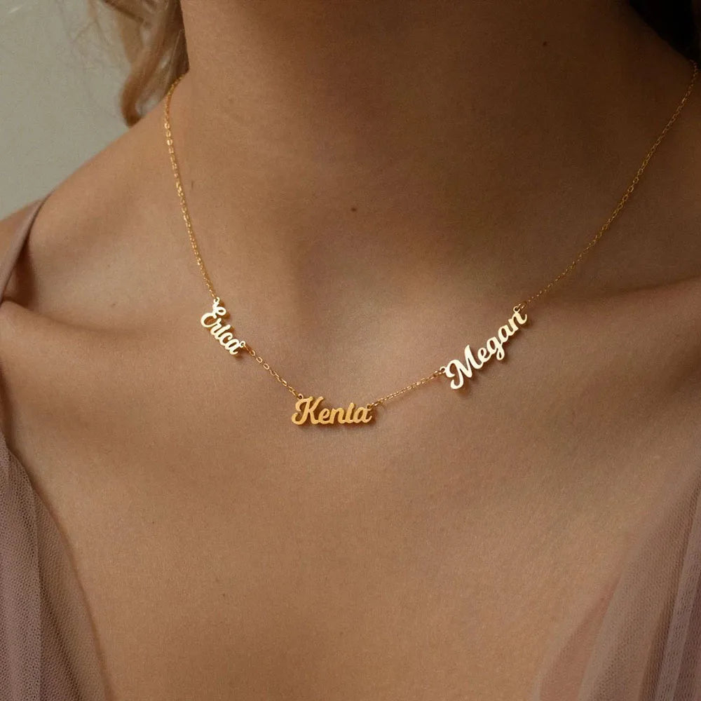 Attentive Palm - Personalized Name Necklace